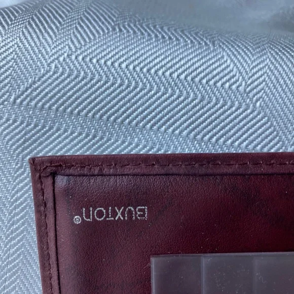 Buxton Burgundy Leather Card Holder and checkbook wallet - Picture 5 of 8